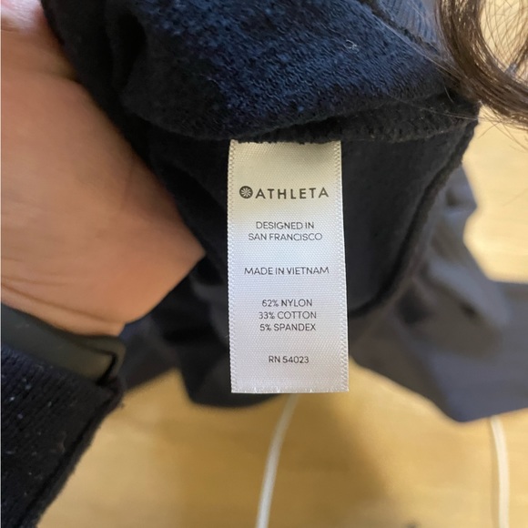 Black athleta zip up sweatshirt with navy super soft lining - Picture 4 of 4